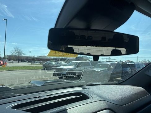 Used 2022 Chevrolet Silverado 1500 Custom Trail Boss image 23