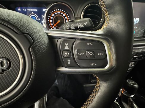 Used 2021 Jeep Wrangler Unlimited Sahara image 22