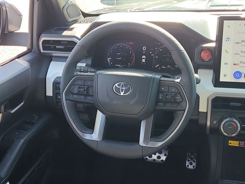 Used 2024 Toyota Tacoma TRD Sport image 13