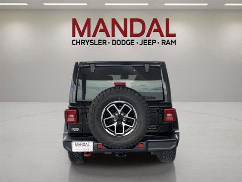 New 2025 Jeep Wrangler Unlimited Rubicon w/ Convenience Group AWD/4WD image 9