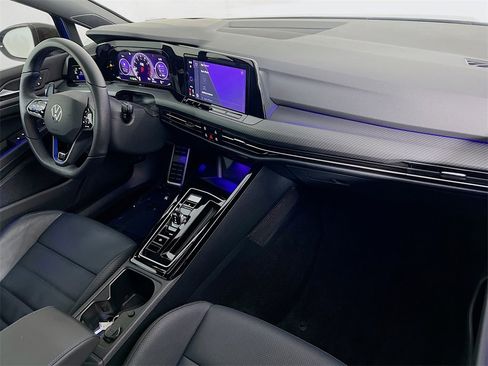 Used 2024 Volkswagen Golf R image 27