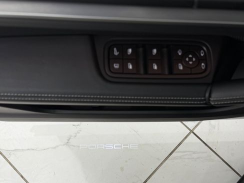 Certified 2026 Porsche Cayenne S AWD/4WD image 29