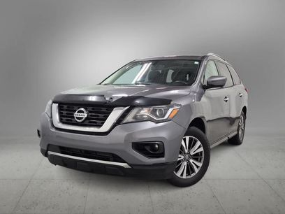 Used 2017 Nissan Pathfinder Platinum