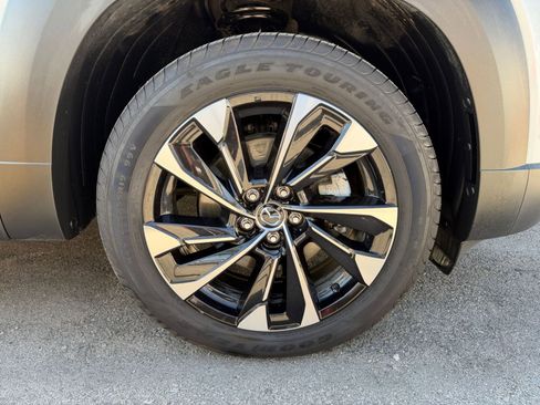 Used 2025 MAZDA CX-50 2.5 Hybrid w/ Premium Plus Pkg AWD/4WD image 33