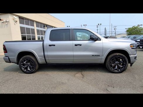Used 2023 RAM 1500 Limited AWD/4WD image 9