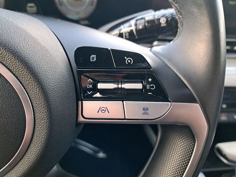 Used 2022 Hyundai Elantra Limited w/ Cargo Package image 29