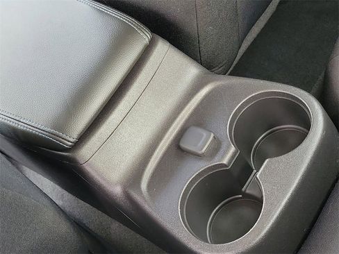 Used 2018 Chevrolet Volt LT w/ Comfort Package image 21