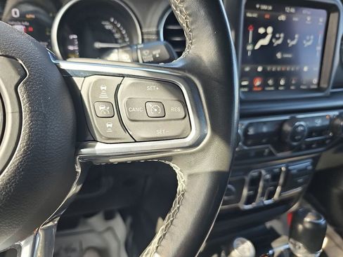 Used 2022 Jeep Wrangler Unlimited Sahara w/ Cold Weather Group image 23