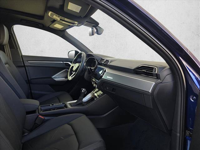 Used 2025 Audi Q3 2.0T Premium w/ Convenience Plus Package AWD/4WD image 11