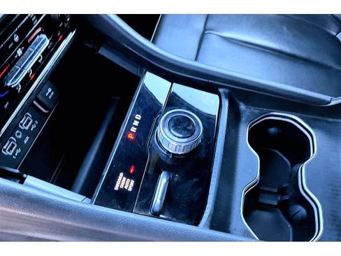 Certified 2024 Jeep Grand Cherokee Limited AWD/4WD image 18