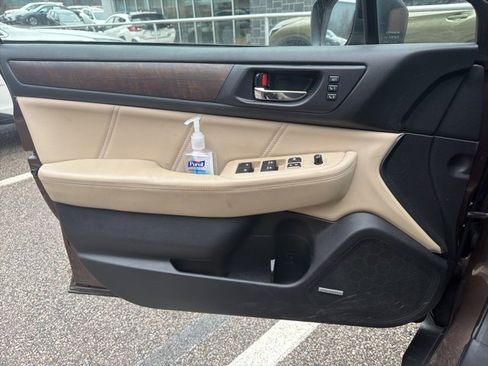 Used 2019 Subaru Outback 2.5i Limited image 4