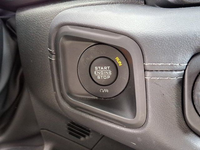 Used 2024 Jeep Wrangler Unlimited Sahara w/ Technology Group AWD/4WD image 25