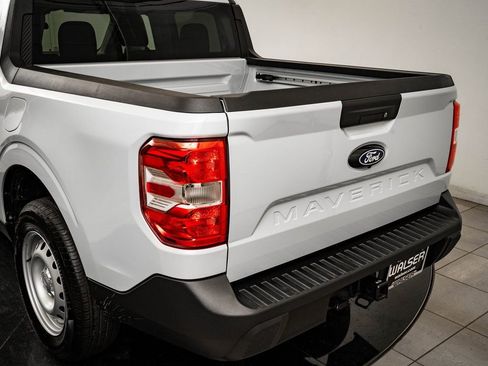 Used 2025 Ford Maverick XL image 18