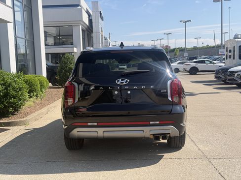 Used 2023 Hyundai Palisade Limited AWD/4WD image 6