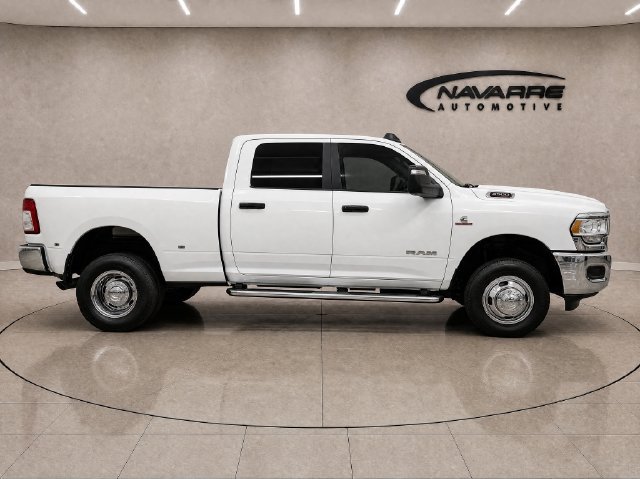 Used 2024 RAM 3500 Big Horn AWD/4WD image 8