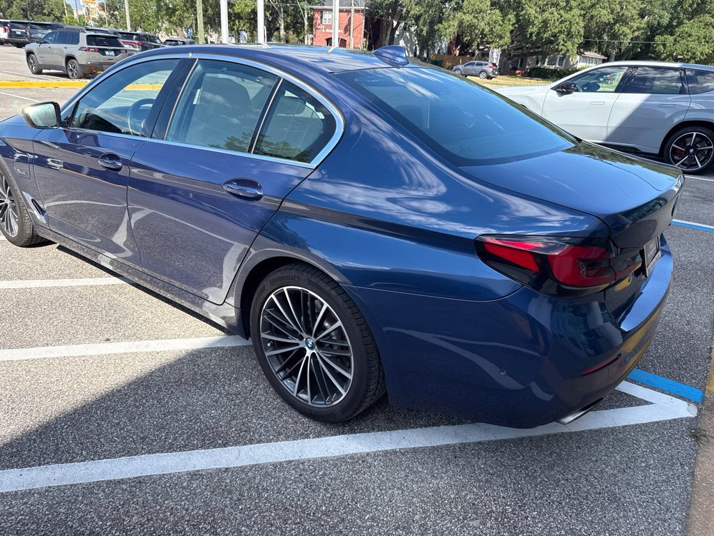 Used 2023 BMW 530e w/ Executive Package RWD image 10