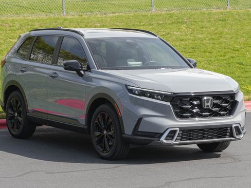 Used 2025 Honda CR-V Sport Touring image 2