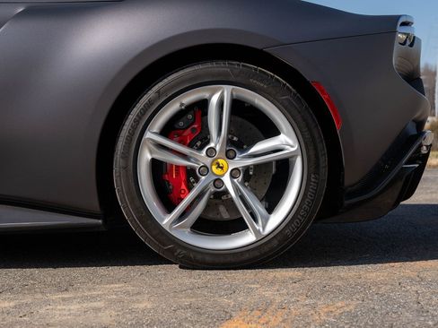 Used 2023 Ferrari 296 GTS RWD image 12