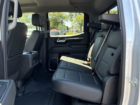 Certified 2022 Chevrolet Silverado 1500 RST w/ Convenience Package II image 25