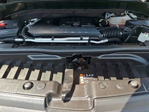 Certified 2024 Chevrolet Silverado 1500 Custom AWD/4WD image 26