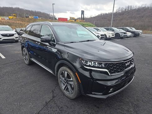 Certified 2023 Kia Sorento EX image 10