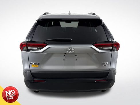 Used 2025 Toyota RAV4 XLE AWD/4WD image 5