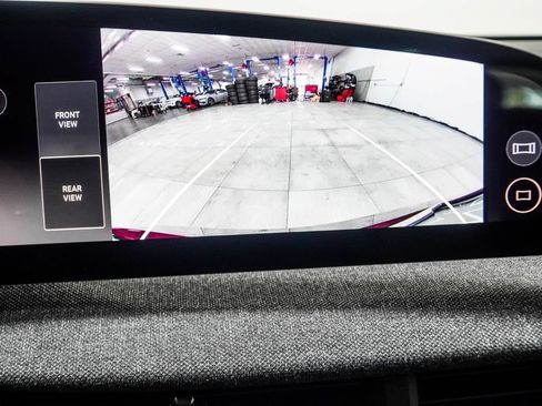 Used 2024 Lucid Air Touring AWD/4WD image 30