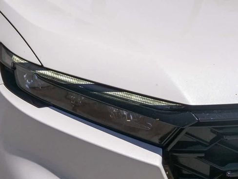 Used 2025 Honda CR-V Sport image 4