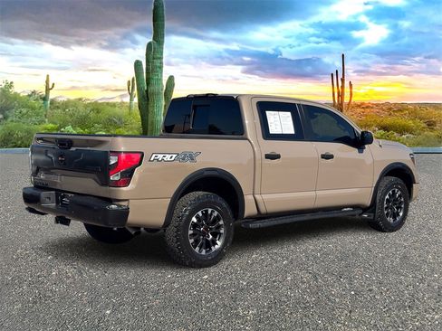 Used 2021 Nissan Titan PRO-4X image 4