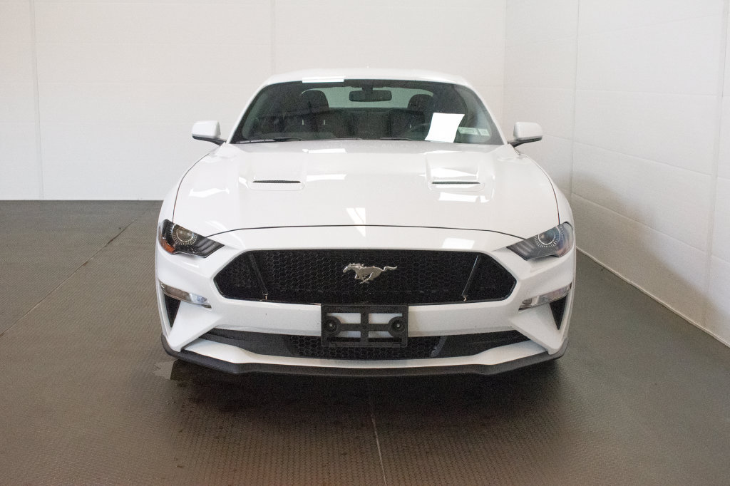 Used 2020 Ford Mustang GT RWD image 2