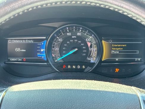 Used 2017 Ford Explorer Limited image 21