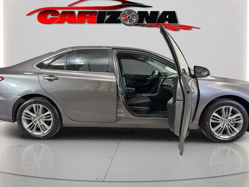 Used 2015 Toyota Camry SE FWD image 14