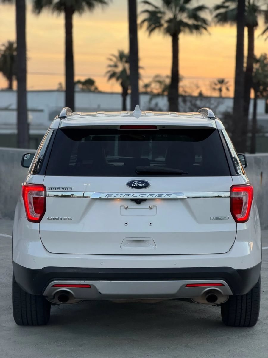 Used 2017 Ford Explorer Limited FWD image 13