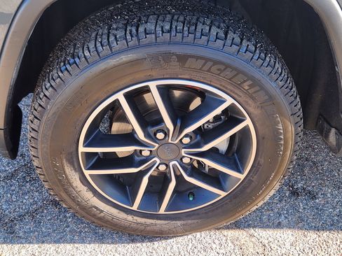 Used 2020 Jeep Grand Cherokee Trailhawk w/ Premium Lighting Group image 7