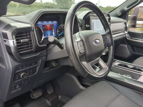 Used 2022 Ford F150 XLT w/ Equipment Group 302A High image 17