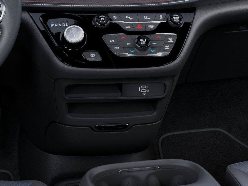 New 2027 Chrysler Pacifica Select AWD/4WD image 24