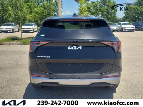 New 2026 Kia Sportage EX FWD image 5