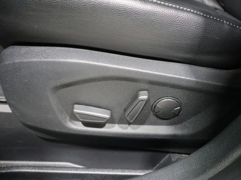 Used 2024 Ford Edge Titanium w/ Equipment Group 301A AWD/4WD image 9