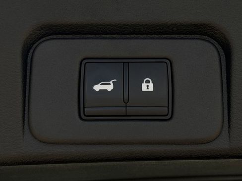 Used 2024 Nissan Rogue SV w/ SV Premium Package FWD image 29