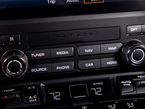 Used 2024 Porsche 718 Boxster GTS image 35