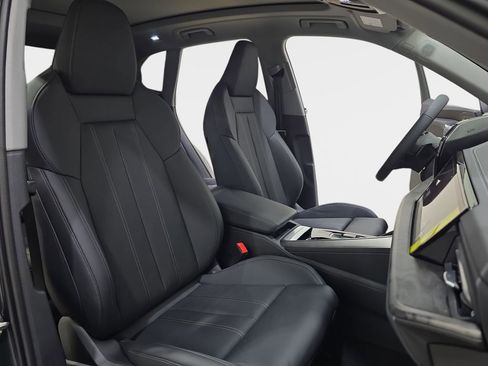 New 2026 Audi Q5 Prestige image 10