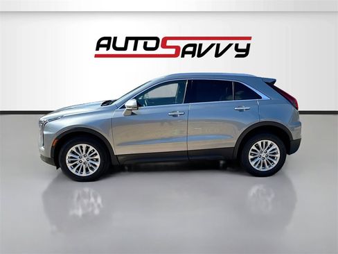 Used 2024 Cadillac XT4 Luxury image 4