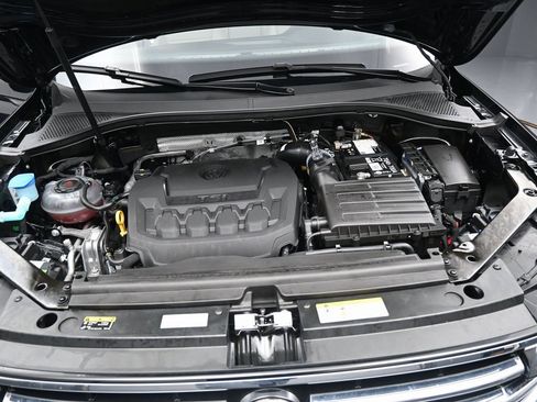 Used 2024 Volkswagen Tiguan S image 42