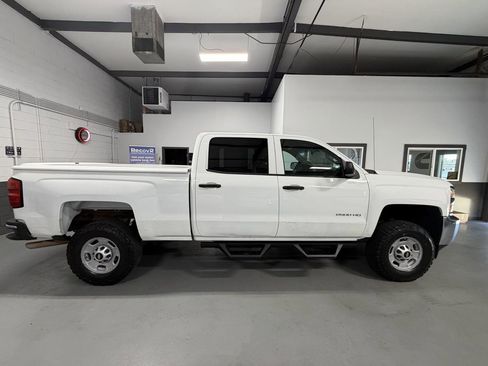 Used 2018 Chevrolet Silverado 2500 W/T w/ WT Fleet Convenience Package AWD/4WD image 3