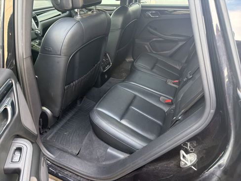 Used 2017 Porsche Macan AWD/4WD image 7