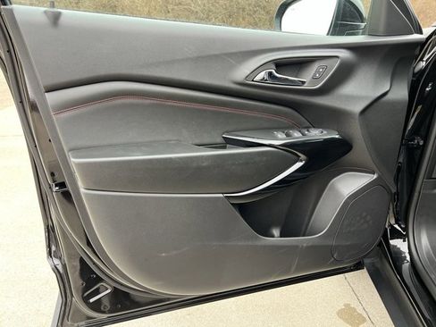 New 2026 Chevrolet Trax RS w/ Sunroof Package image 23