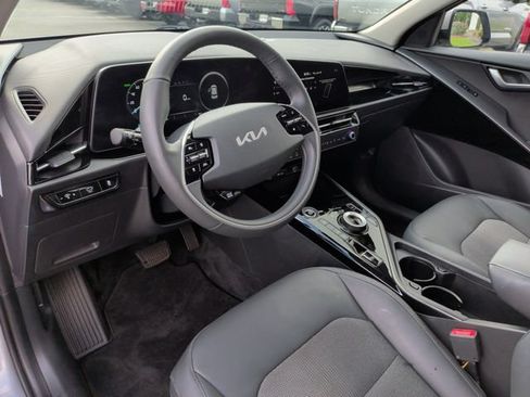 Used 2023 Kia Niro Wind w/ Wind Preserve Package FWD image 15