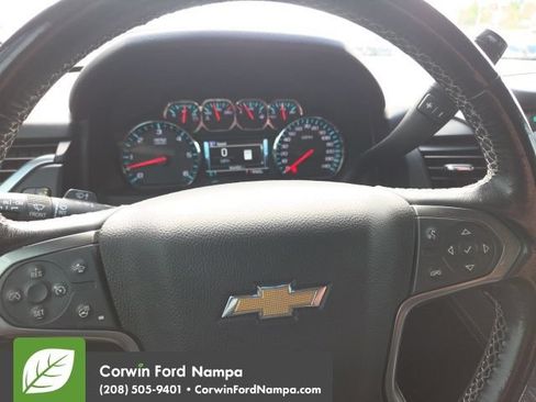 Used 2019 Chevrolet Suburban LT w/ LT Signature Package AWD/4WD image 14