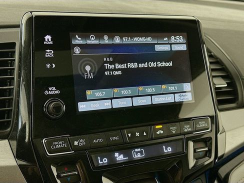 Used 2023 Honda Odyssey Touring image 17