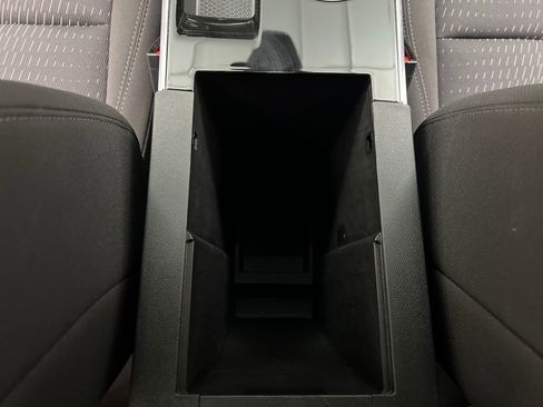 Used 2026 Chevrolet Equinox LT FWD image 36